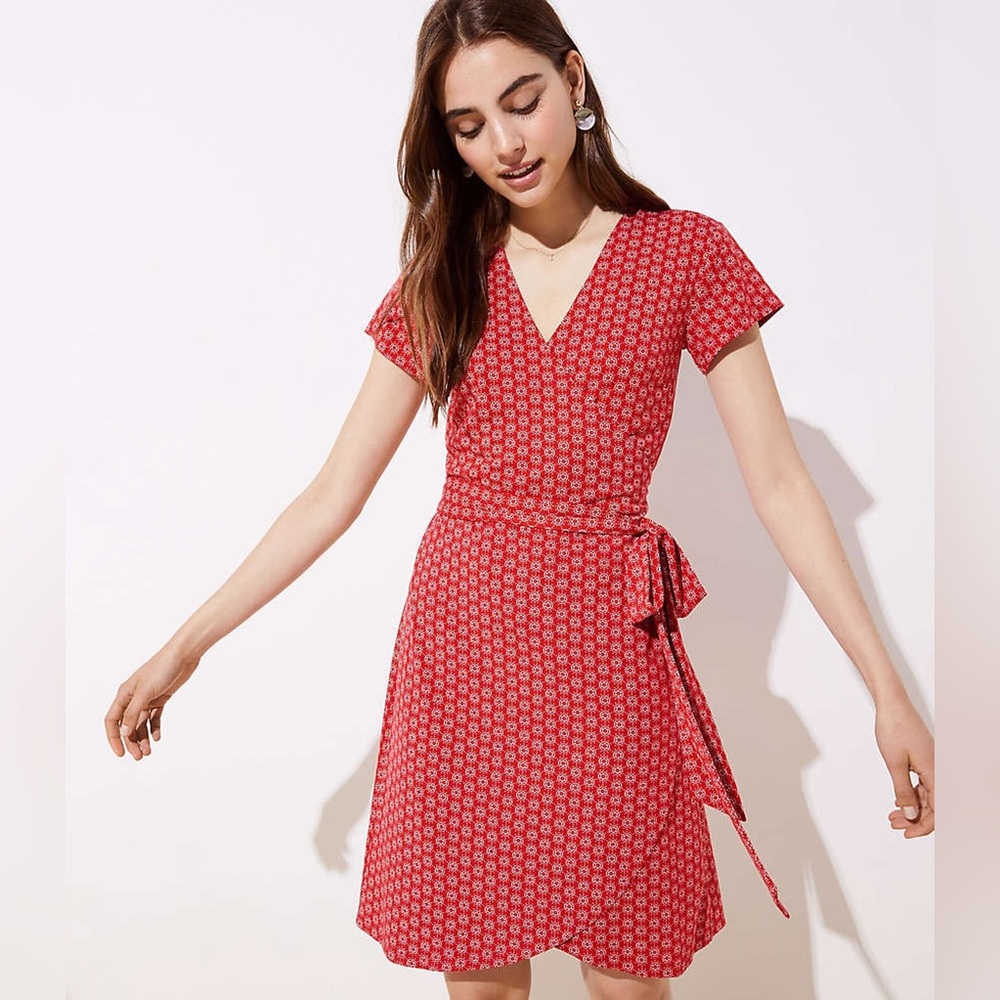 LOFT Red and White Patterned Stretch Wrap Dress Size 2 Business Casual